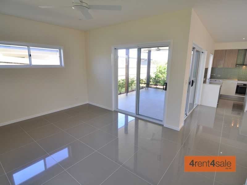 41 Tuna Way, Tin Can Bay QLD 4580