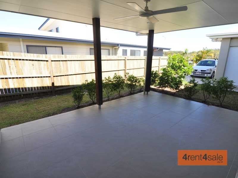 41 Tuna Way, Tin Can Bay QLD 4580