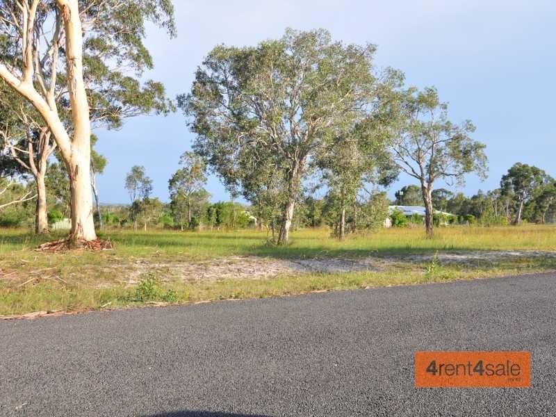 13 Waratah Drive, Cooloola Cove QLD 4580