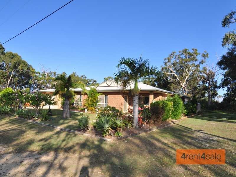211 Gympie Road, Tin Can Bay QLD 4580