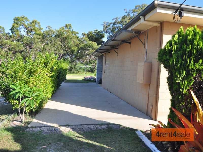 211 Gympie Road, Tin Can Bay QLD 4580