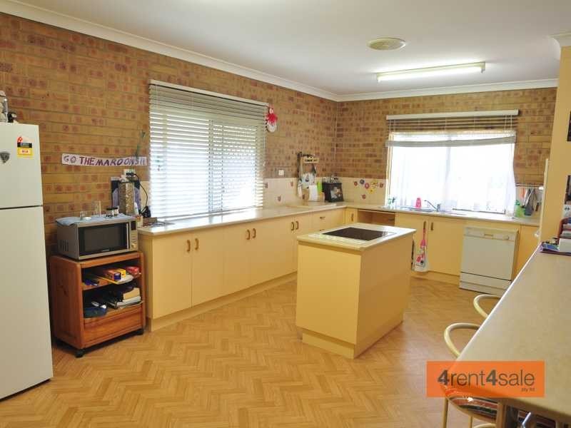 211 Gympie Road, Tin Can Bay QLD 4580