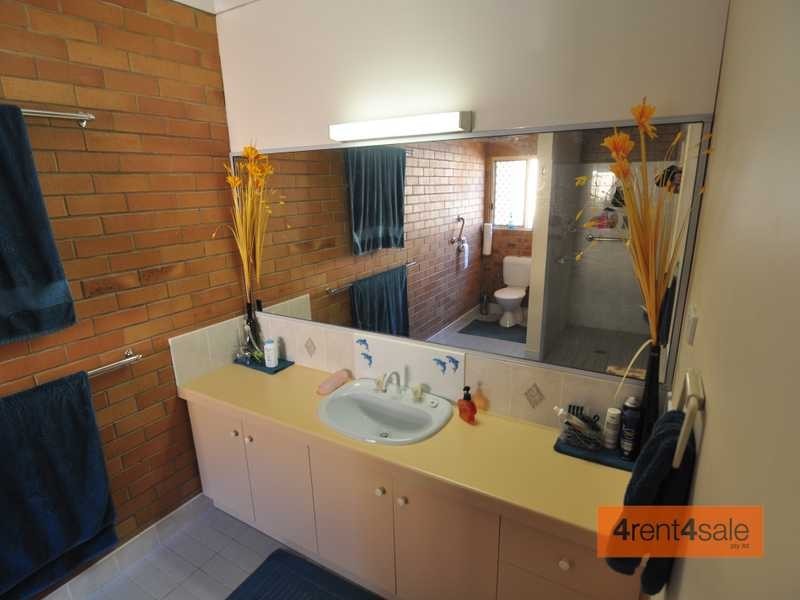 211 Gympie Road, Tin Can Bay QLD 4580