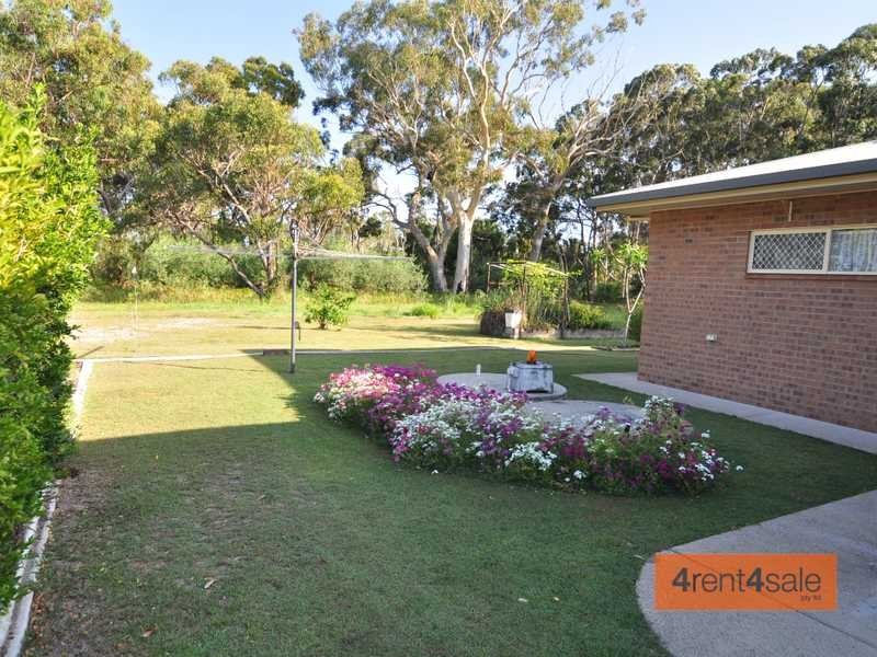 211 Gympie Road, Tin Can Bay QLD 4580