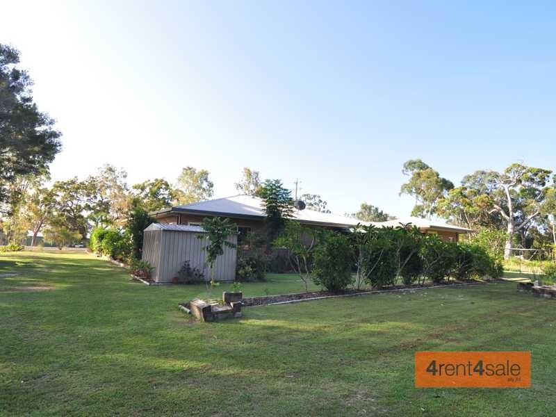 211 Gympie Road, Tin Can Bay QLD 4580