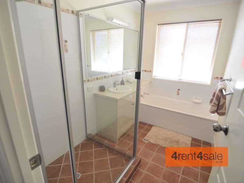 5 Krait Court, Cooloola Cove QLD 4580