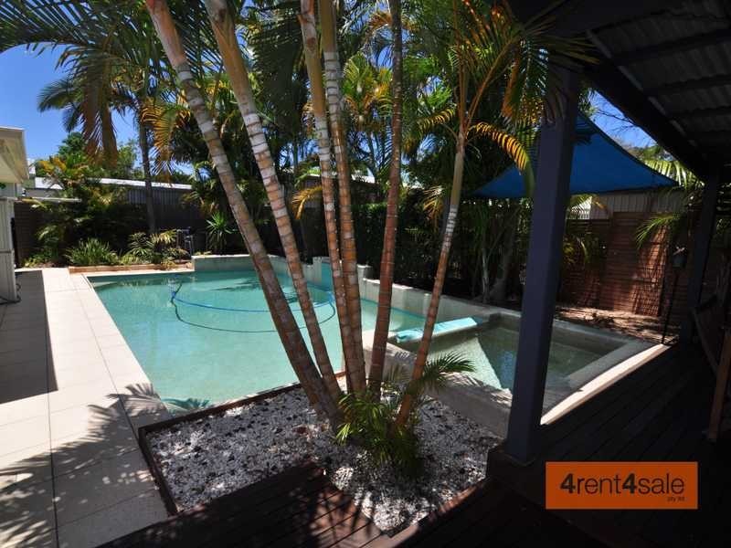 37 Marlin Way, Tin Can Bay QLD 4580