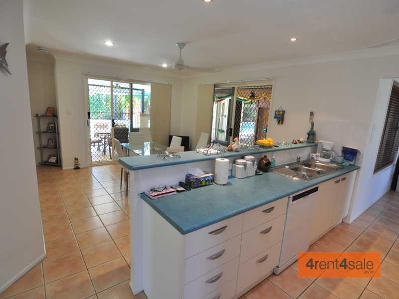 37 Marlin Way, Tin Can Bay QLD 4580