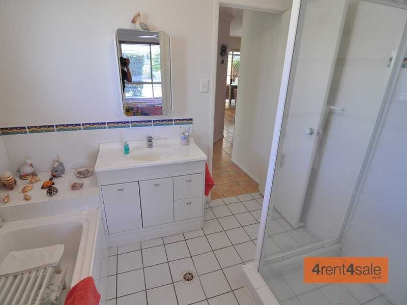 37 Marlin Way, Tin Can Bay QLD 4580