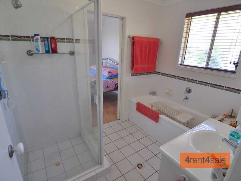 37 Marlin Way, Tin Can Bay QLD 4580