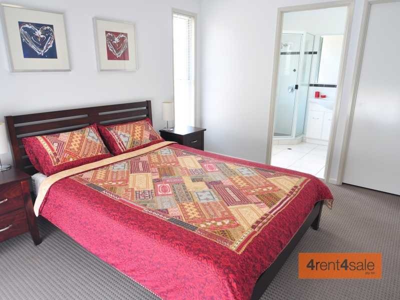 3 Endeavour Drive, Cooloola Cove QLD 4580