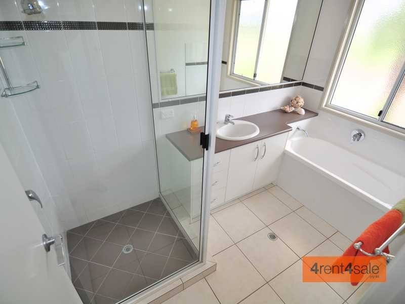 3 Endeavour Drive, Cooloola Cove QLD 4580