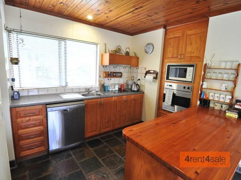 4 Gretel Court, Cooloola Cove QLD 4580
