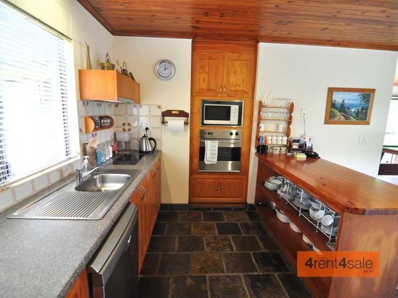 4 Gretel Court, Cooloola Cove QLD 4580