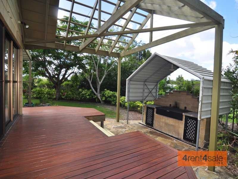 4 Gretel Court, Cooloola Cove QLD 4580