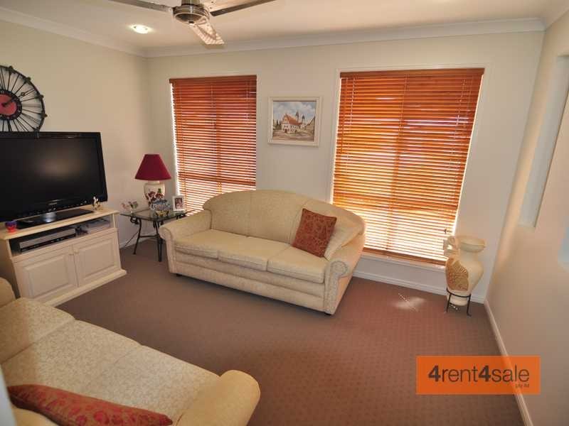 90 Fyshburn Drive, Cooloola Cove QLD 4580