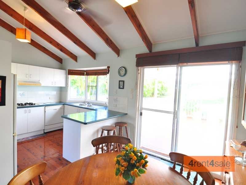 98 Investigator Avenue, Cooloola Cove QLD 4580