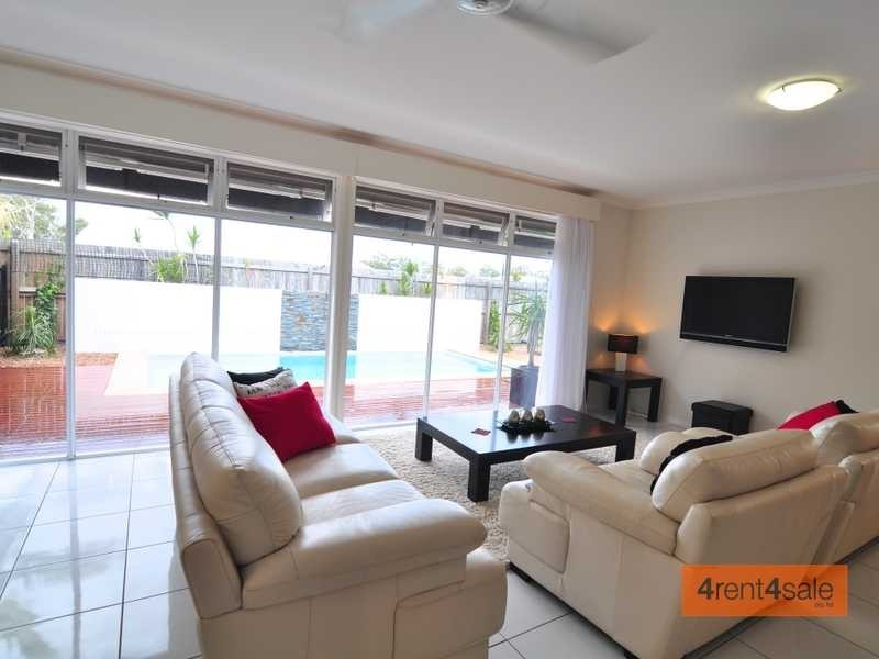 5 Habitat Circuit, Cooloola Cove QLD 4580