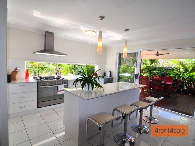 5 Habitat Circuit, Cooloola Cove QLD 4580