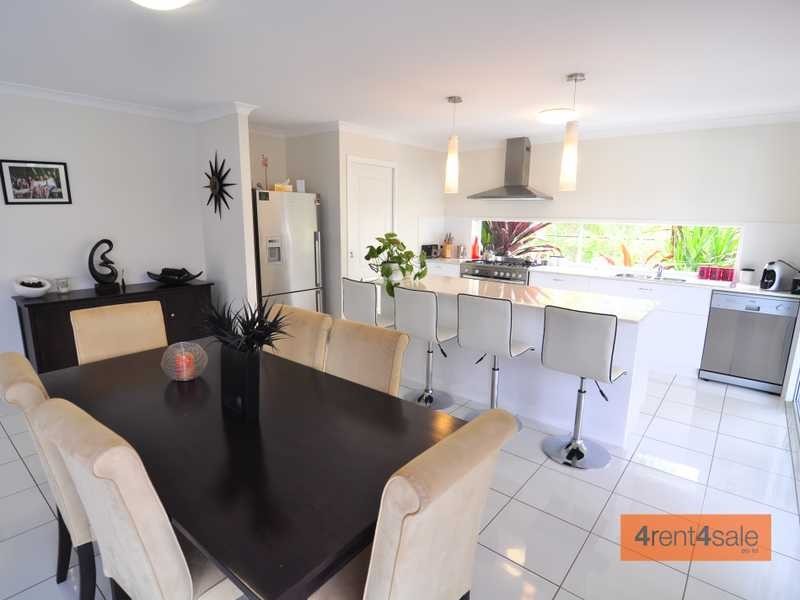 5 Habitat Circuit, Cooloola Cove QLD 4580