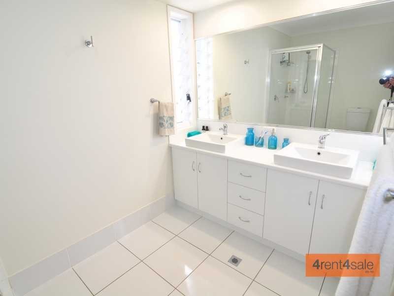 5 Habitat Circuit, Cooloola Cove QLD 4580