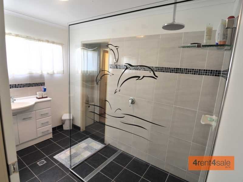 9 Marlin Way, Tin Can Bay QLD 4580