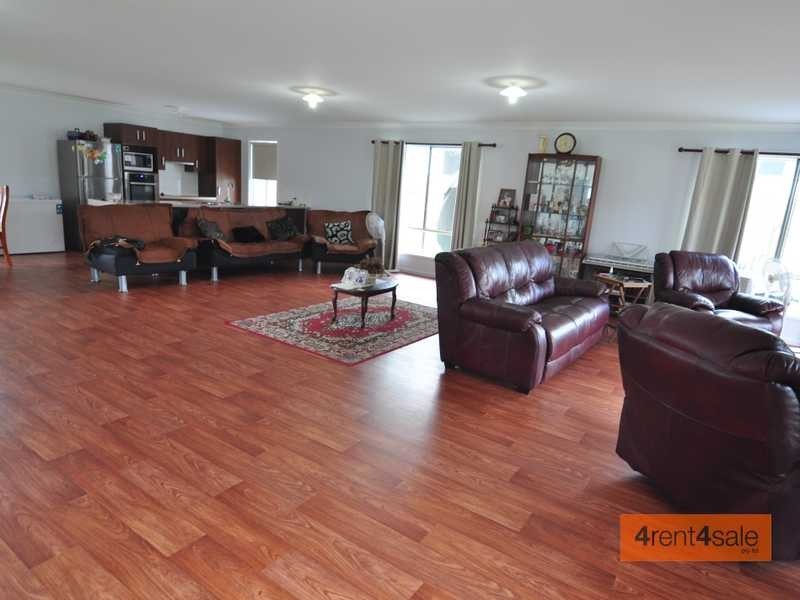 12 Environs Avenue, Cooloola Cove QLD 4580