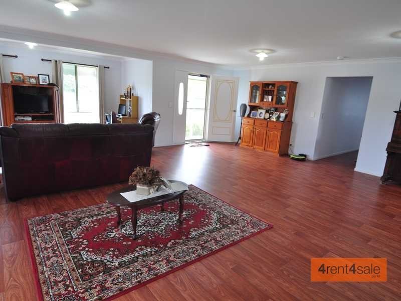 12 Environs Avenue, Cooloola Cove QLD 4580