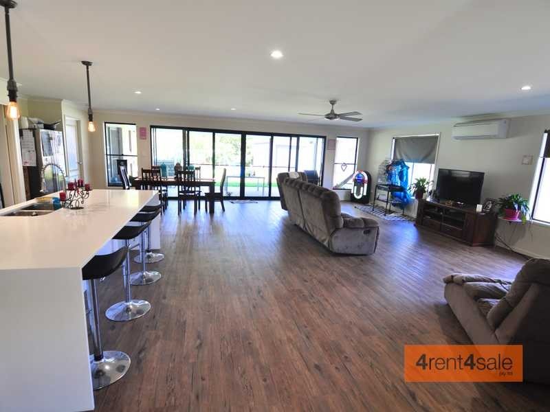 33 Discovery Drive, Cooloola Cove QLD 4580