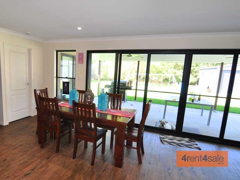 33 Discovery Drive, Cooloola Cove QLD 4580