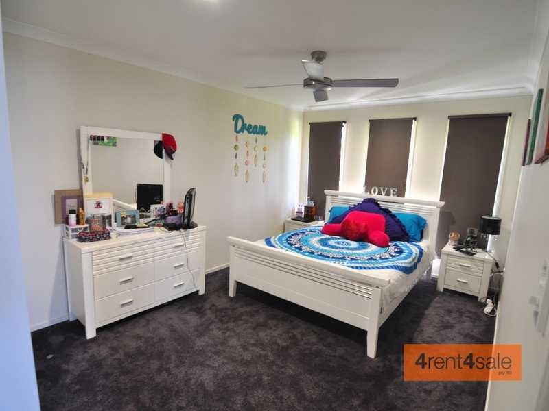 33 Discovery Drive, Cooloola Cove QLD 4580