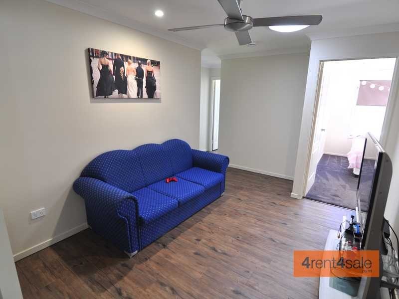 33 Discovery Drive, Cooloola Cove QLD 4580