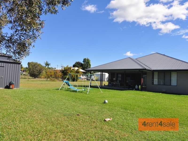 33 Discovery Drive, Cooloola Cove QLD 4580