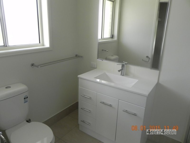 25 Regent Court, Cooloola Cove QLD 4580