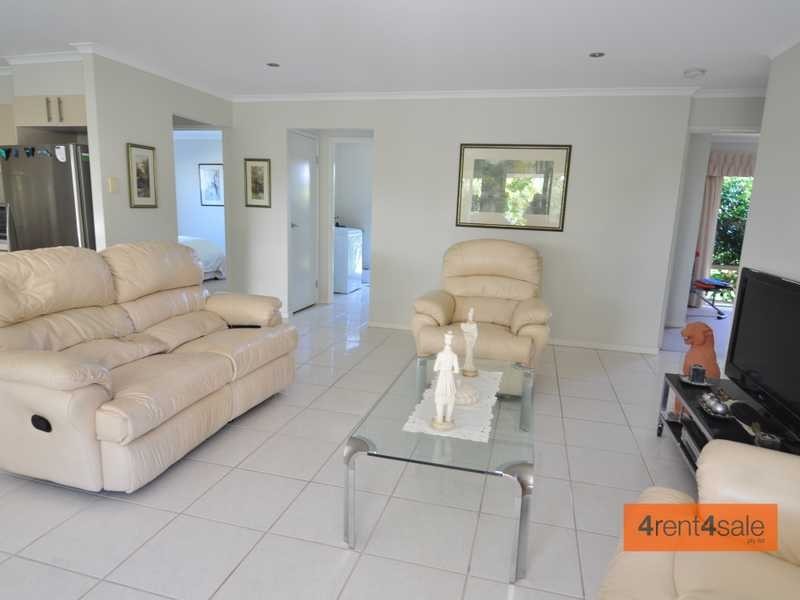 37 Golden Hind Avenue, Cooloola Cove QLD 4580