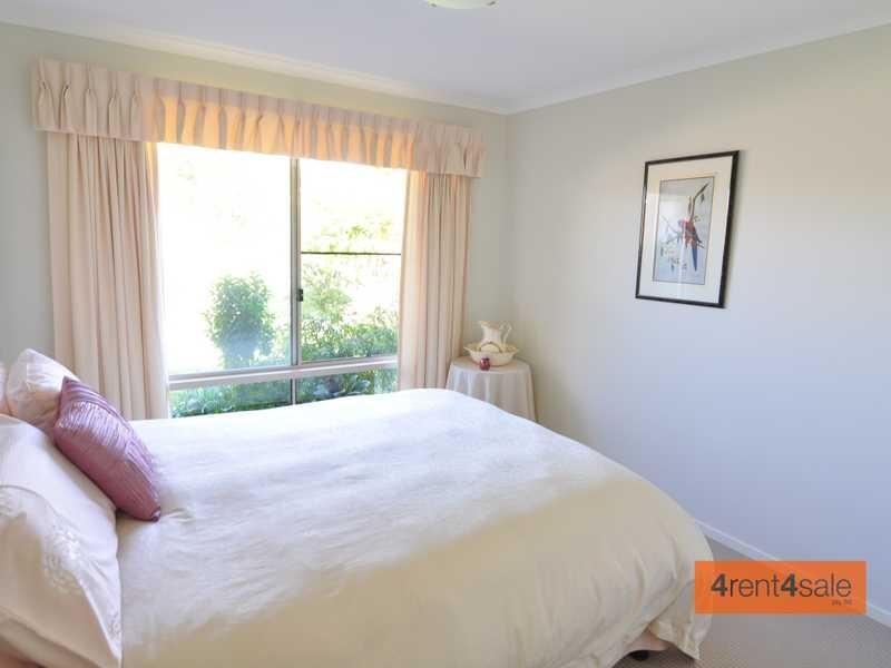 37 Golden Hind Avenue, Cooloola Cove QLD 4580