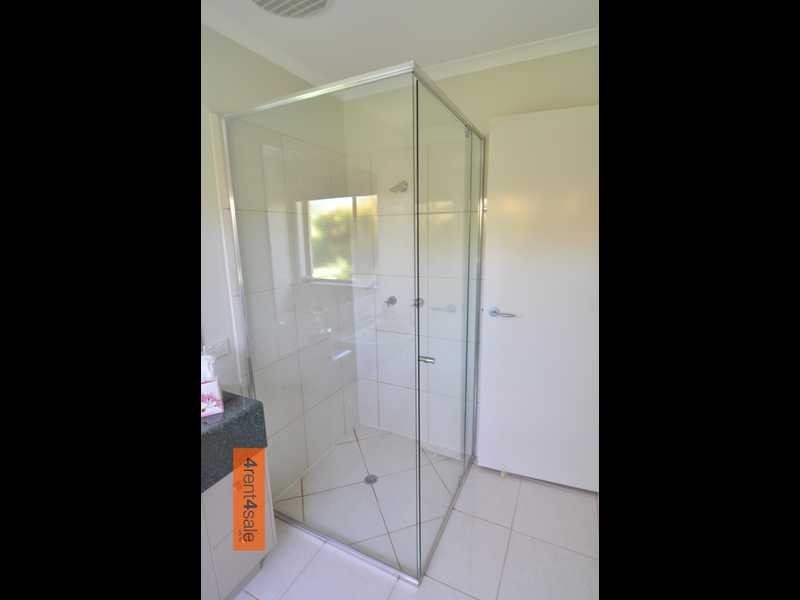 37 Golden Hind Avenue, Cooloola Cove QLD 4580