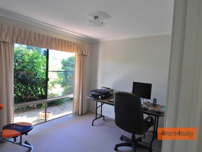 37 Golden Hind Avenue, Cooloola Cove QLD 4580