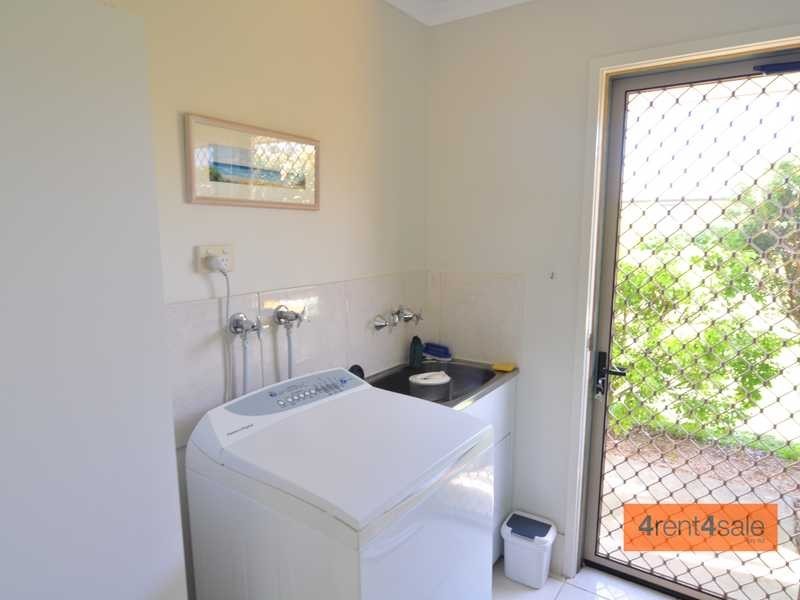 37 Golden Hind Avenue, Cooloola Cove QLD 4580