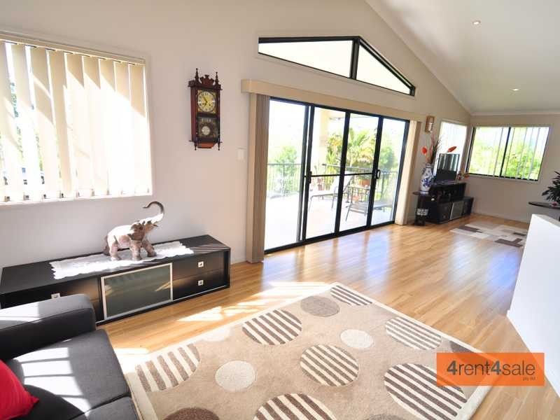 64 Bayside Road, Cooloola Cove QLD 4580