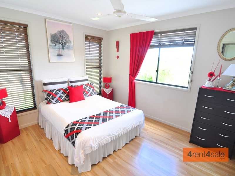 64 Bayside Road, Cooloola Cove QLD 4580