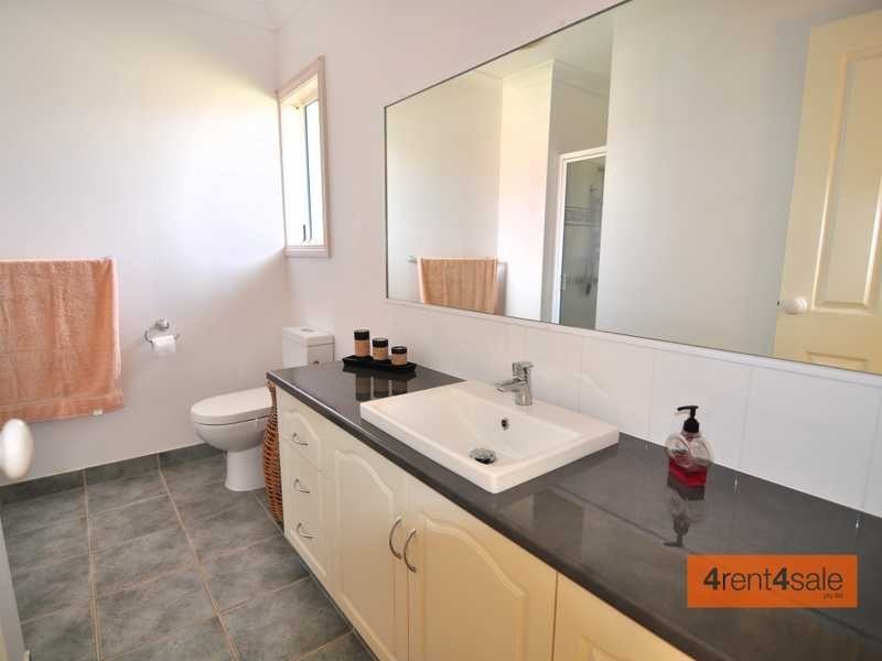 70 Osborne Court, Tin Can Bay QLD 4580