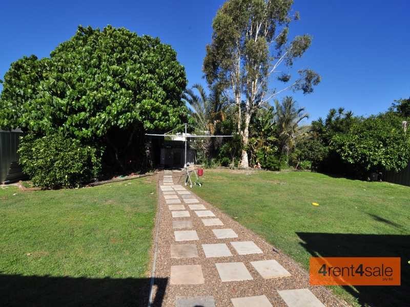63 Gympie Road, Tin Can Bay QLD 4580