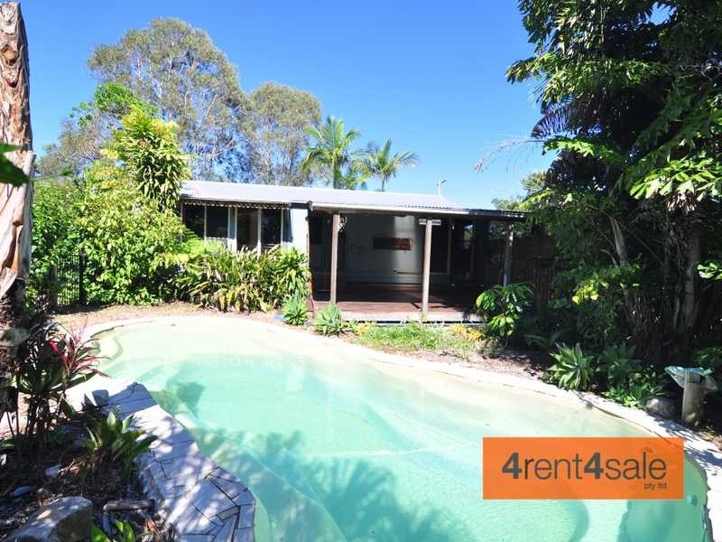 22 Queen Elizabeth Drive, Cooloola Cove QLD 4580