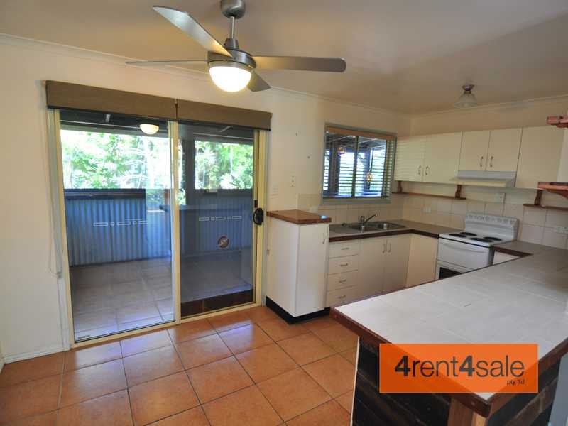 22 Queen Elizabeth Drive, Cooloola Cove QLD 4580