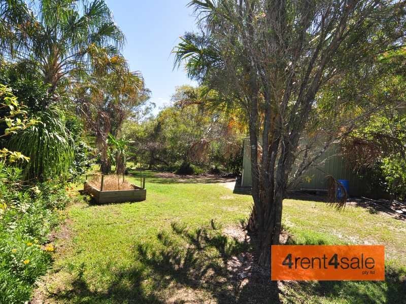 22 Queen Elizabeth Drive, Cooloola Cove QLD 4580