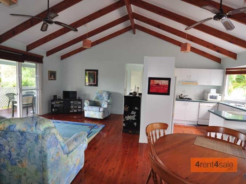 98 Investigator Avenue, Cooloola Cove QLD 4580