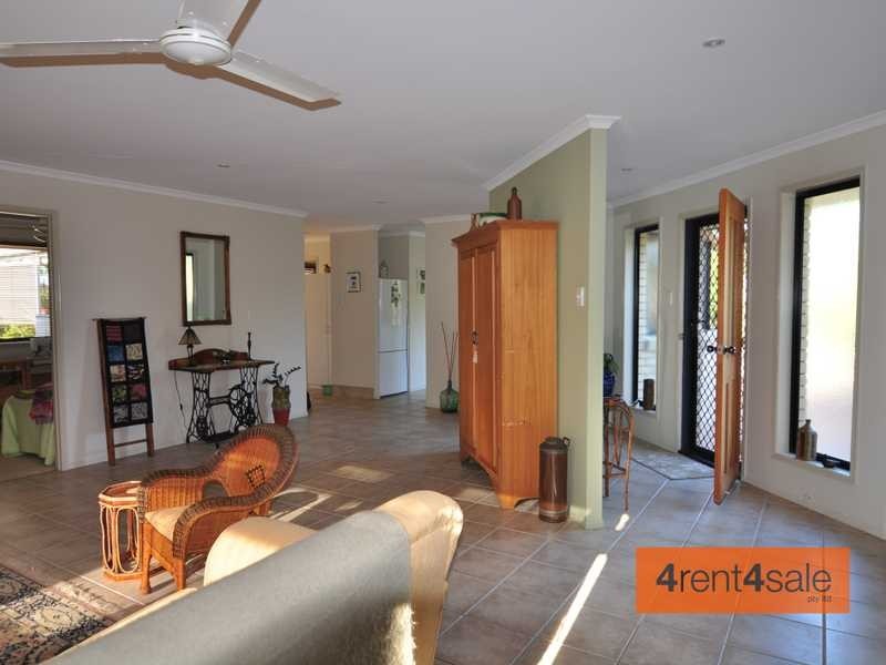 19 Norfolk Court, Cooloola Cove QLD 4580