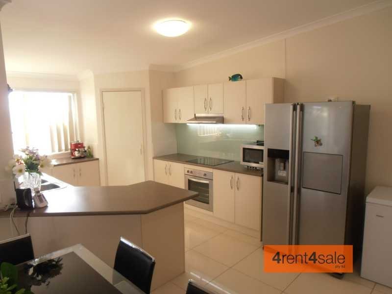 8 Boambillee Circuit, Cooloola Cove QLD 4580