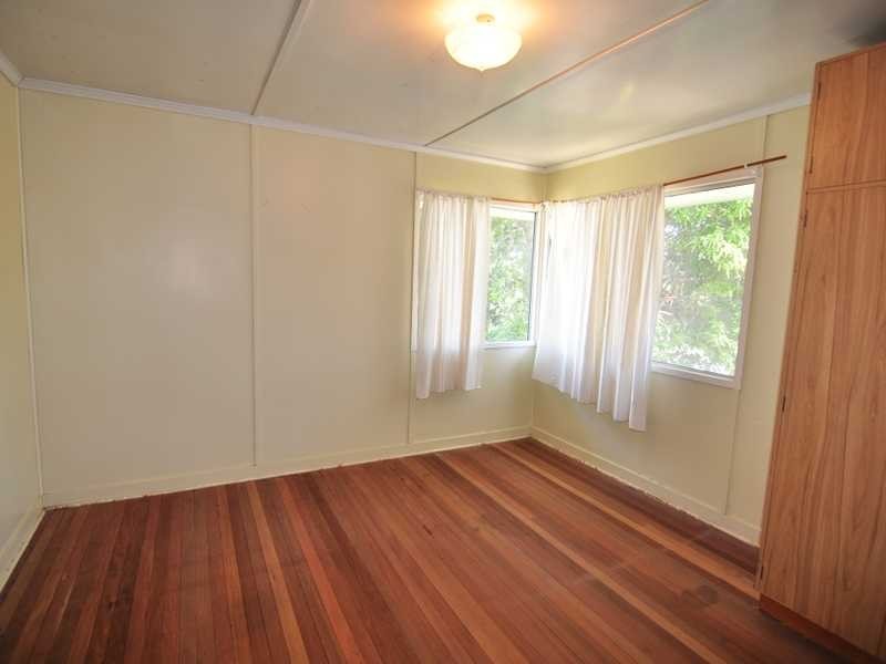 10 Dory Street, Tin Can Bay QLD 4580